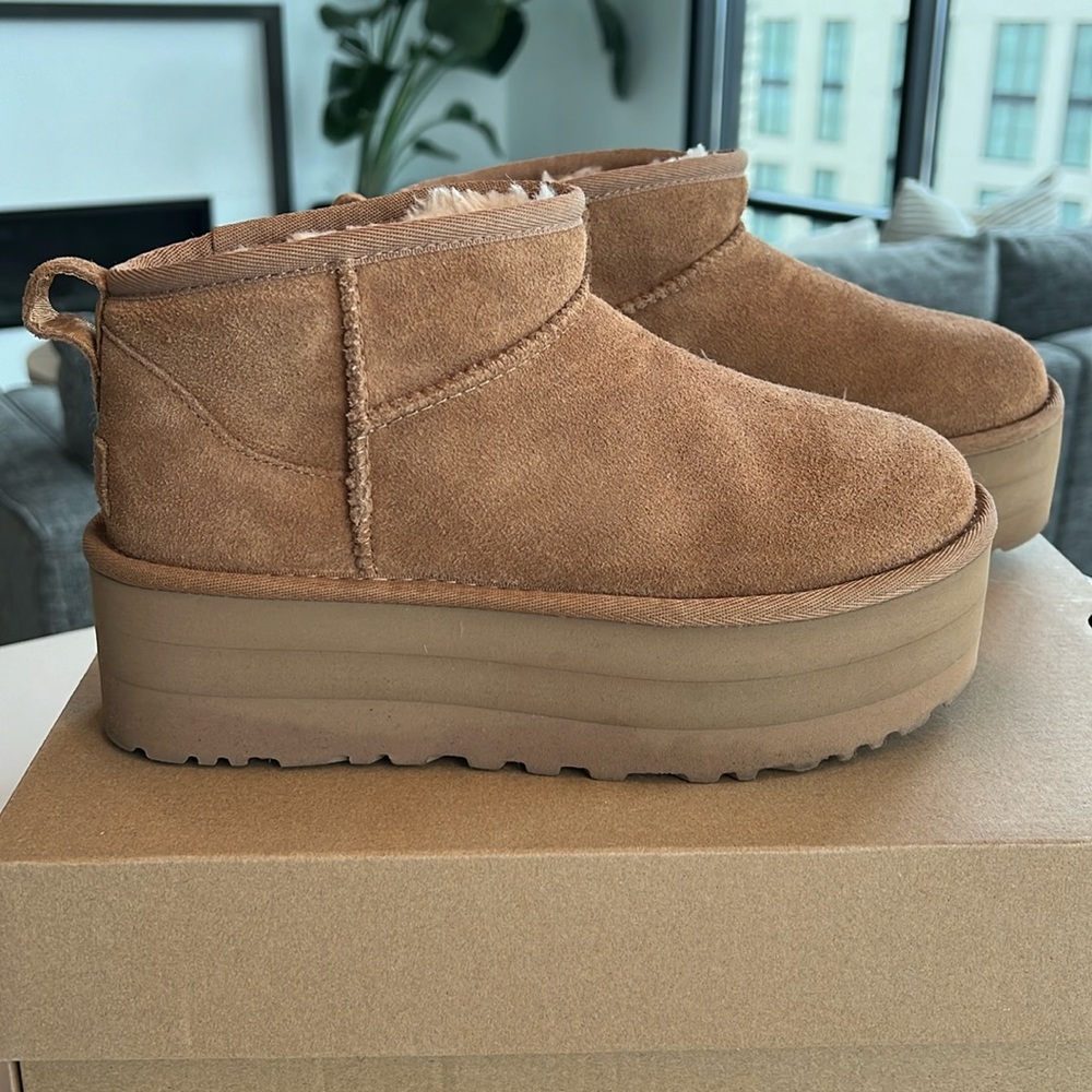 Ugg Classic Ultra Mini Platform used Chestnut